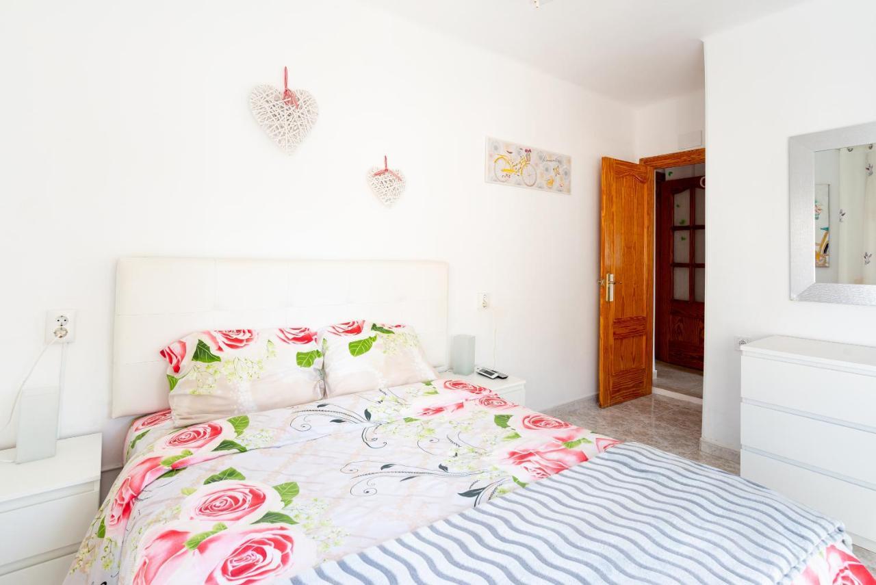 Rooms Breeze & Sun Malaga Exterior photo