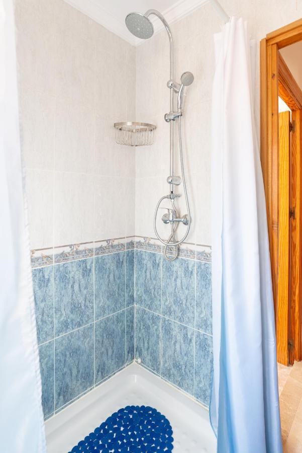 Rooms Breeze & Sun Malaga Exterior photo